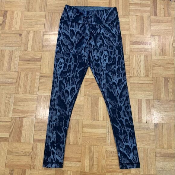 90 Degrees by Reflex Grey Leopard Print Leggings - Picture 2 of 5